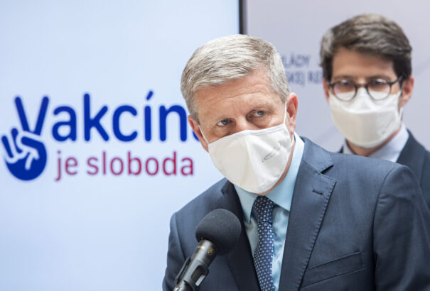 Az előzetes elképzelések szerint 10 euróba kerülhet számunkra a PCR- és 3-5 euróba az antigénteszt