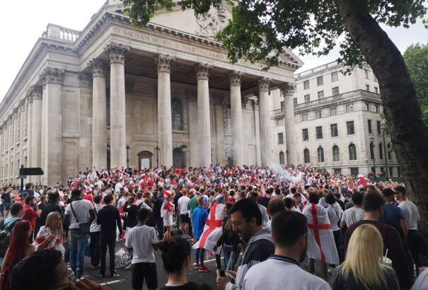 Elképesztő hangulatban várja London az esti Eb-döntőt – Képek, videók