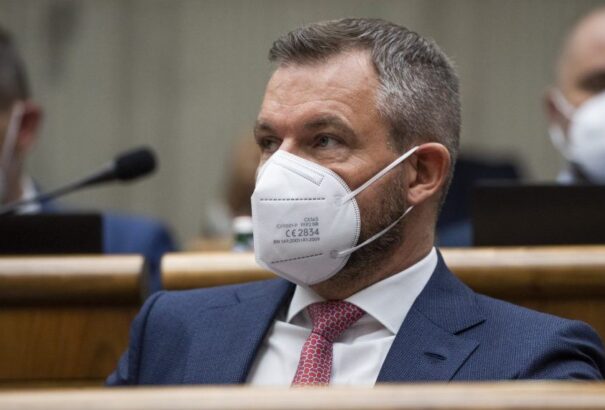 Túlárazott IT-szerződések, Vámszedő-ügy: Pellegrini 150 ezer eurós kenőpénzt fogadhatott el