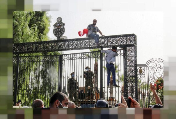 Puccs Tunéziában: a világ aggódva figyel