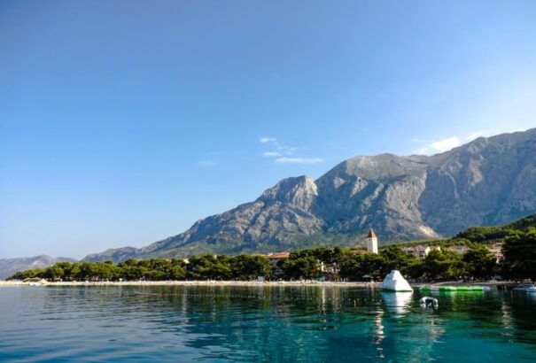 Kellemes késő nyári idő 30 fok alatti csúcsokkal