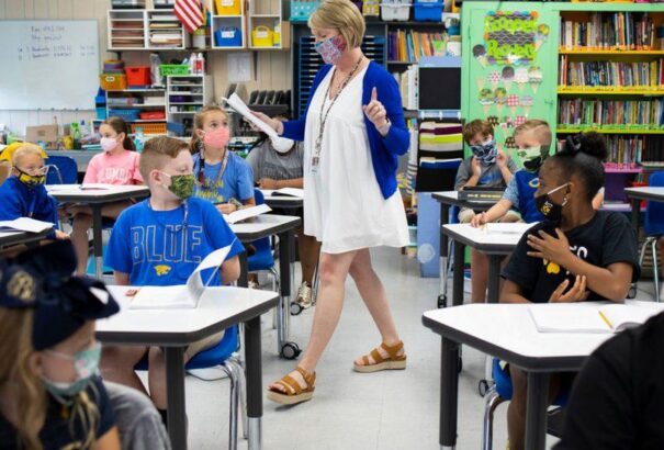 Amerikában az iskolakezdés után egy héttel több tízezer gyerek került karanténba