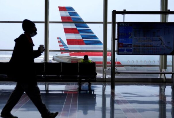 Csak a teljes oltottsággal rendelkező külföldiek léphetnek be az USA területére