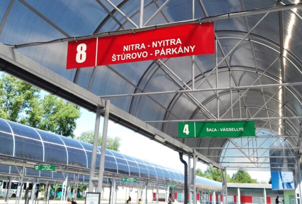 Átadták a megújult busz-pályaudvart Komáromban