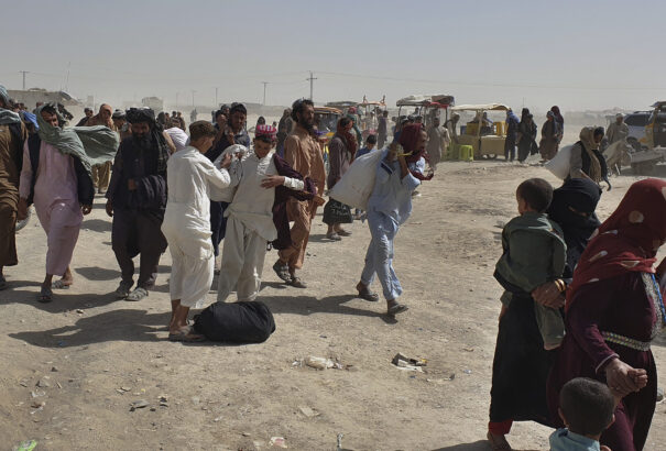 Nyomulnak a tálibok, elfoglalták Kunduz városát. Mintha az öldöklés nem lenne elég, megérkezett az aszály is