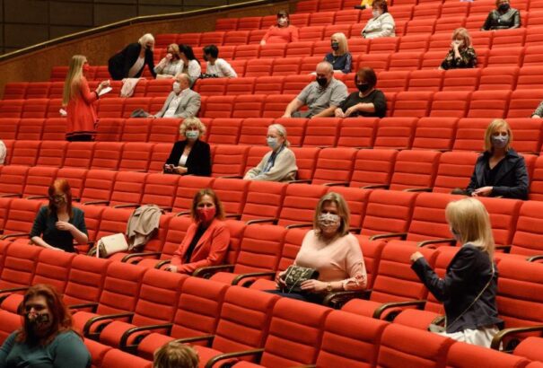 A kormány jóváhagyta az új kulturális szemafort