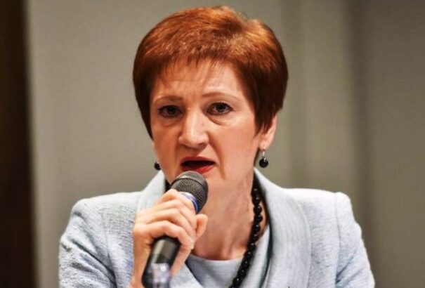 Az SaS könnyítene a 15 évesek nyári idénymunkájának feltételein