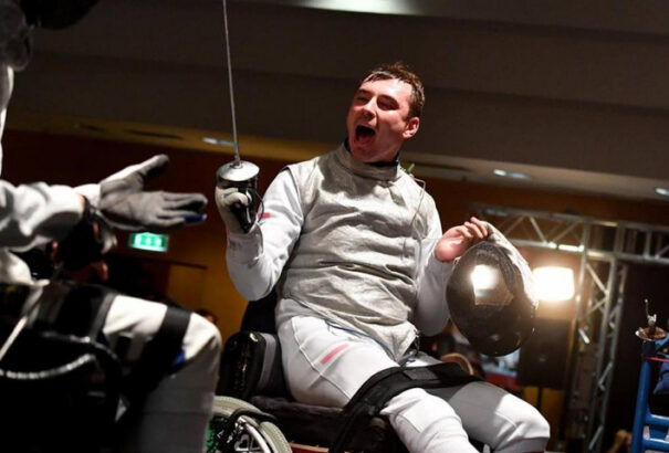 Paralimpia 2020: Osváth Richárd kerekesszékes vívó ezüstérmes, Szvitacs Alaexa asztaliteniszező pedig bronzérmes lett