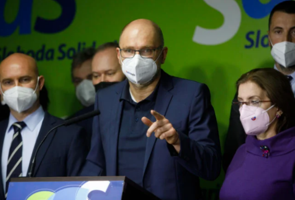 Az SaS az első sorsolás után szerencsétlennek és diszkriminatívnak minősített a vakcinalottót