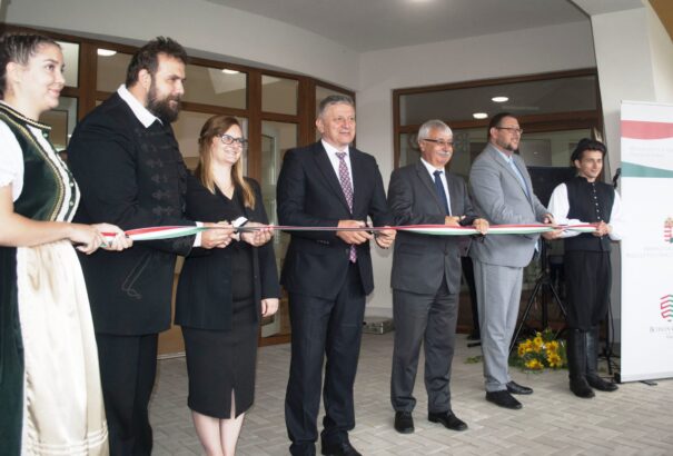 „Legyünk hálásak a meg nem álmodott, de megkapott csodákért!” – Református óvodaátadások a Felvidéken