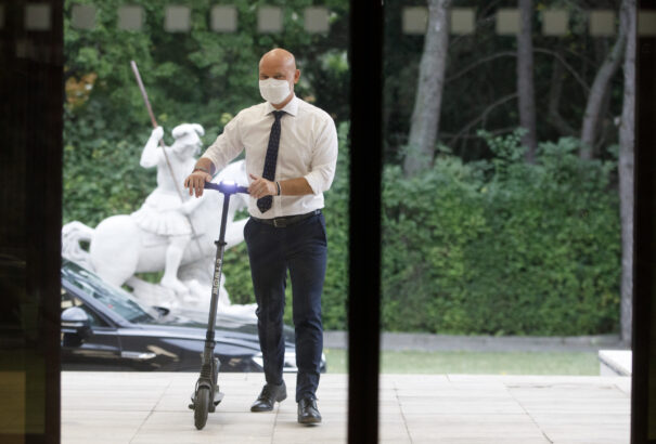 Gröhling: A 12-17 éves diákok 23,4 százalékát már beoltották koronavírus ellen