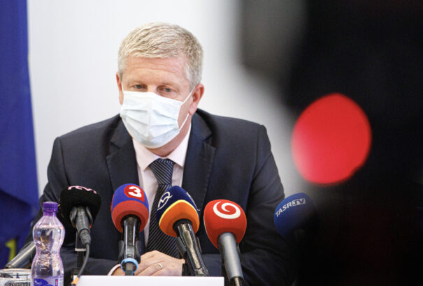 Lengvarský: Már 5 éves kortól lehet kérvényezni a koronavírus elleni oltást, megkezdik a 3. oltás beadását is