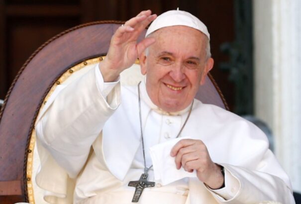 Tisztifőorvos: Aki úgy érzi hogy koronavírusos, az kerülje a pápalátogatást