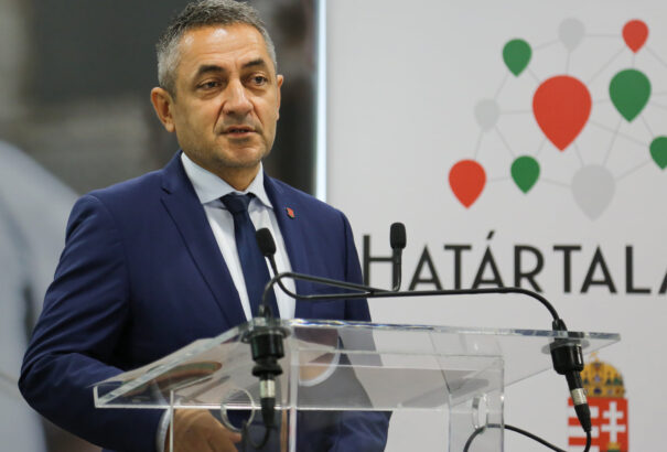 Potápi: megjelentek a Határtalanul program idei pályázati kiírásai