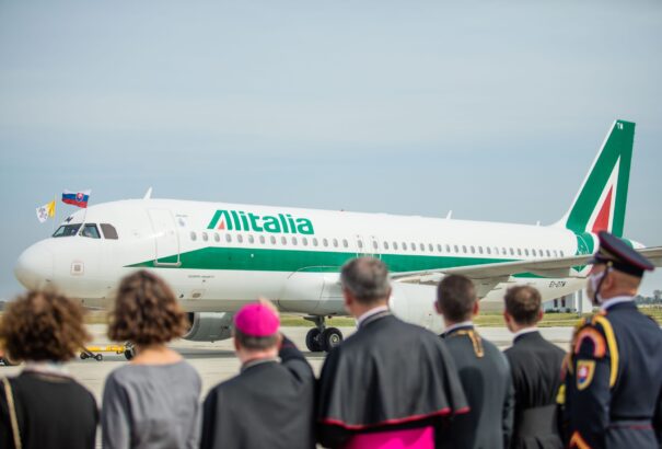 A pápa elrepült Szlovákiából