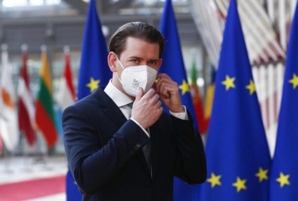 Kurz: A válasz a járvány negyedik hullámára nem a karantén, hanem az oltás