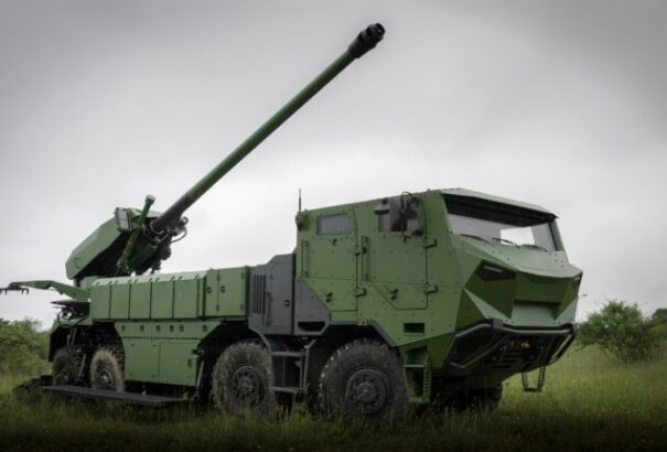 Francia önjáró lövegeket szerez be a cseh hadsereg