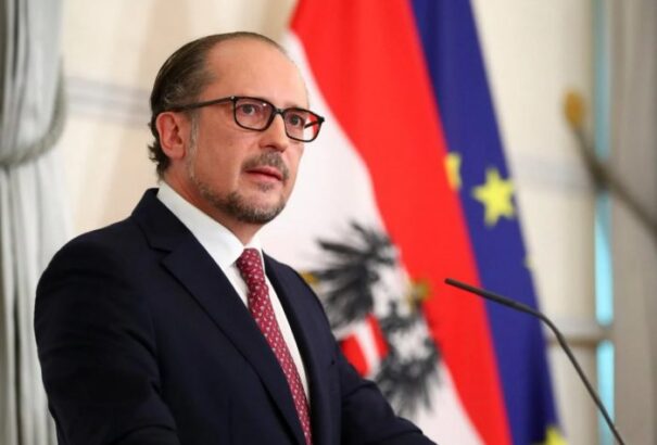 A diplomata, aki kancellár lett: Kicsoda Alexander Schallenberg?