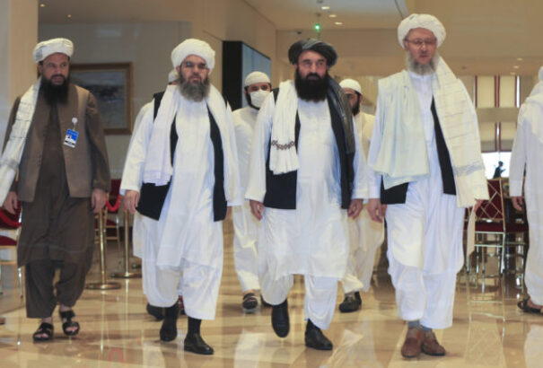 Ennyit az elvekről: Az Európai Unió képviselői kedden tálib tisztviselőkkel tárgyalnak Katarban