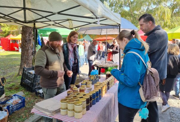 Őszi hangulatú Termelői Piac Tallóson – Képriport