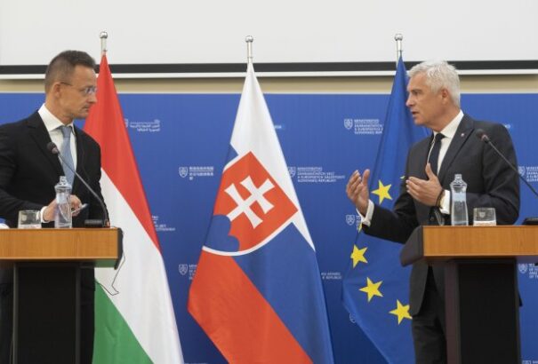 Korčok: A magyar kormány visszalépett a határon túli földvásárlási szándékától