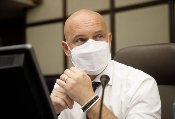 Gröhling: Az iskolák a fekete besorolású járásokban is nyitva lesznek