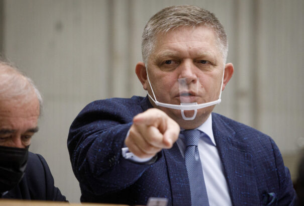 Fico az ellenzékkel már elnökválasztásra készülne