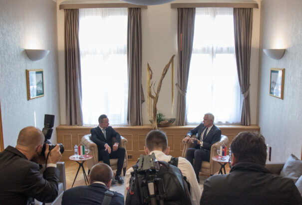 Szlovák kettős mérce: Évekig tűrték a nyugati földfelvásárlást, most a magyar tőke miatt csapják a hisztit