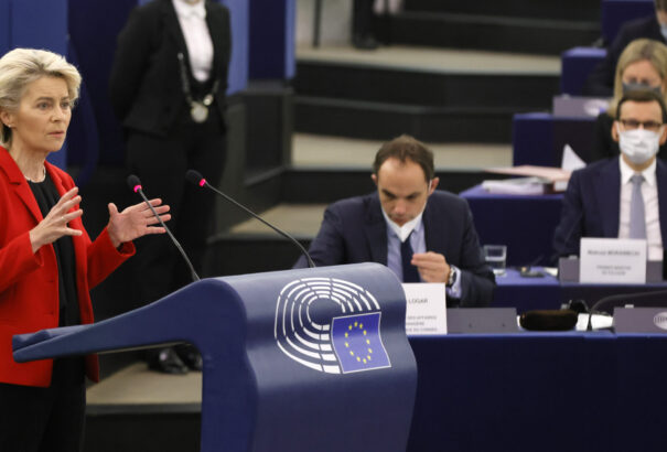 Von der Leyen: a lengyel alkotmánybíróság döntése megkérdőjelezi az EU alapjait