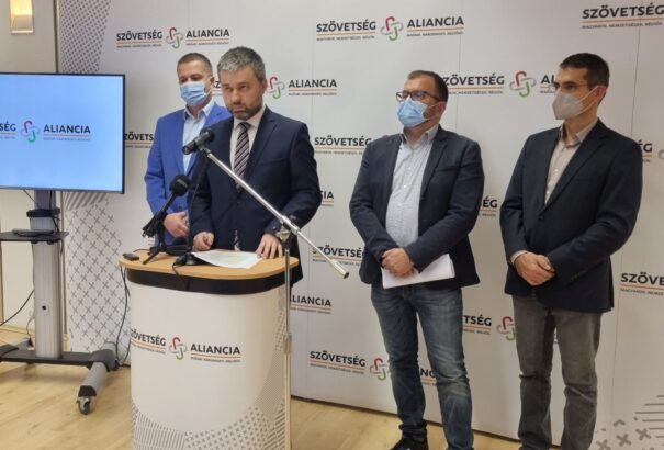 Bővülhet a magyar műsoridő a szlovák közmédiában. És vele együtt a liberális, Orbán-ellenes agymosás is?