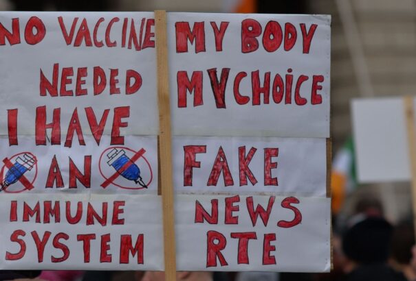 Felmérés: A beoltatlanok többsége úgy hiszi, hogy nem fog megfertőződni koronavírussal