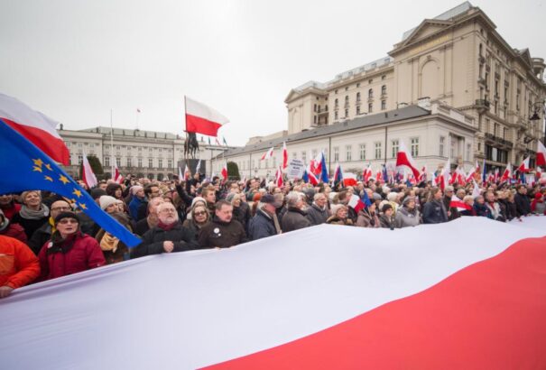 Európai Bizottság: az uniós jog elsőbbséget élvez a nemzeti joggal szemben