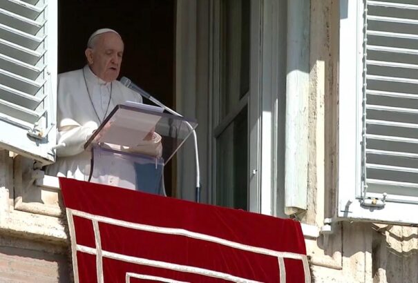 A bevándorlók mellett emelt szót a pápa