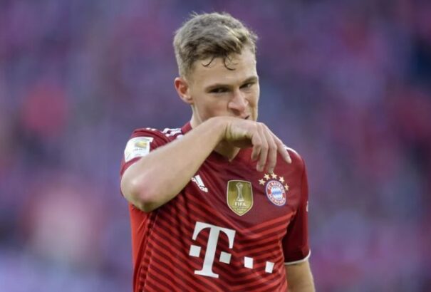 Megkurtítja az oltatlan focisták bérét a Bayern München