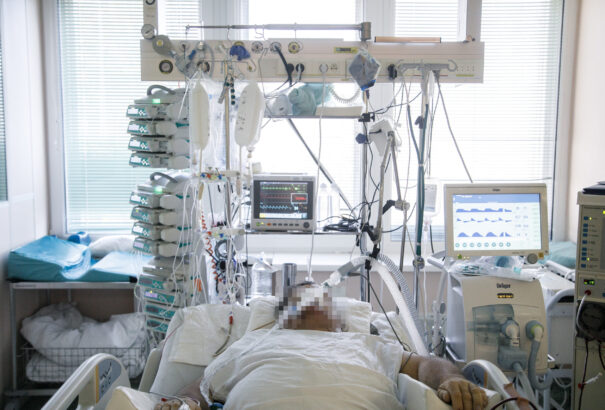 A koronavírus ismét növelte a túlhalálozás mértékét októberben