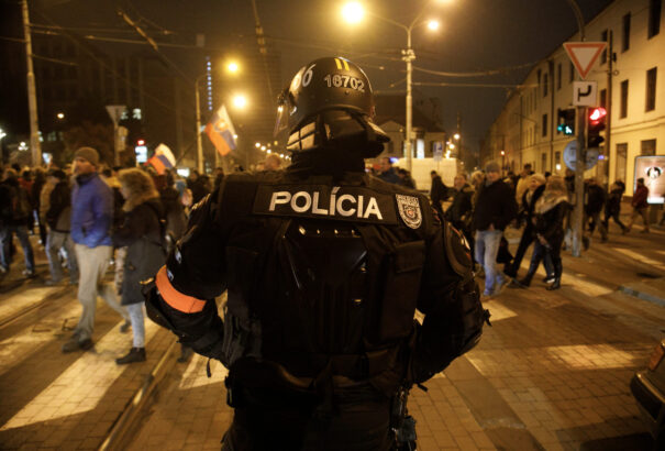 Büntetőeljárás indult a szerdai tüntetéseken megsérült rendőrök ügyében