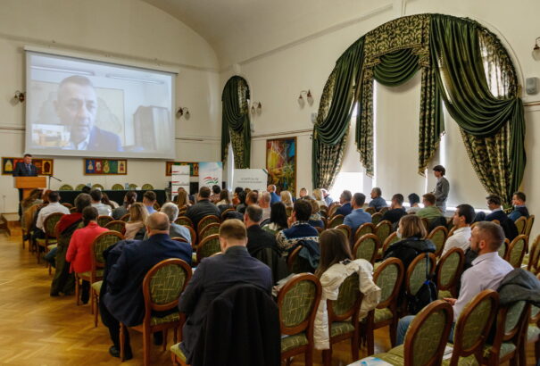 Potápi: Magyarország nem engedi el a kárpátaljai magyarság kezét