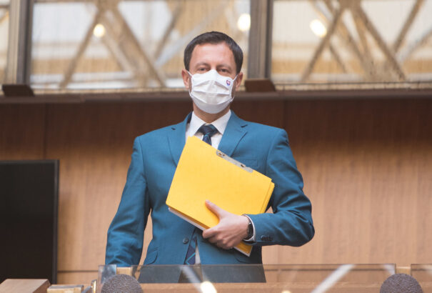 Heger: A kormánynak határozottabb óvintézkedéseket kell elfogadnia