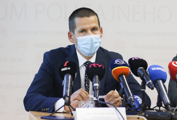 Járványintézkedések: Januártól több tízezer szabálysértést regisztrált a rendőrség