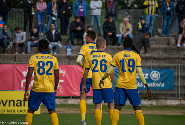 Trencsén-DAC: szurkolók nélkül, idegenben kell helytállniuk a sárga-kékeknek