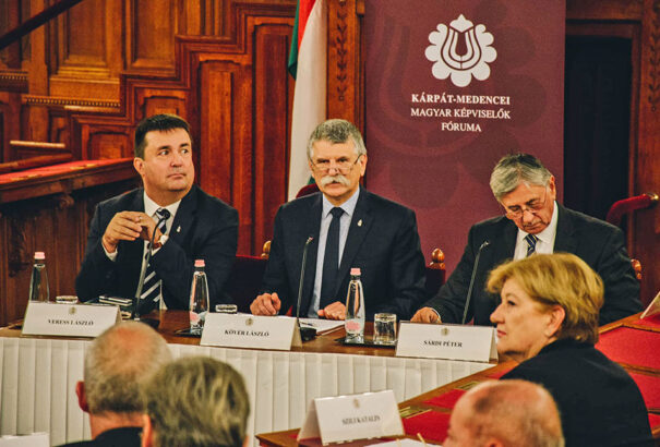 Csáky szerint nem Forró van tiltólistán Ukrajnában, hanem a KMKF összes magyar tagja