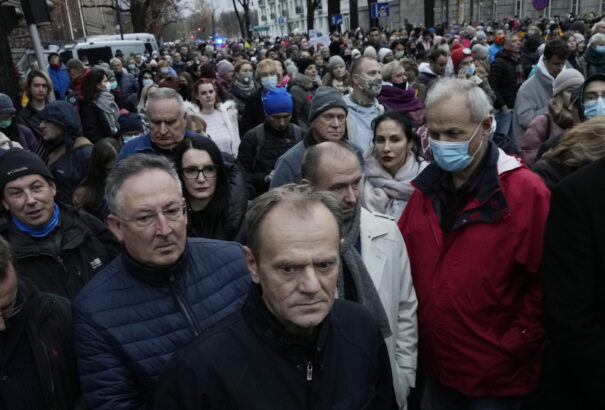 Varsóban több ezren tüntettek az abortusztilalom miatt