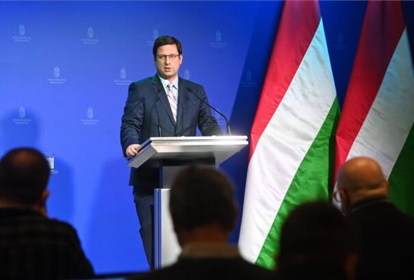 Koronavírus: Szombattól Magyarország is szigorít