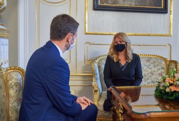 Čaputová felelősségvállalást és a problémák mihamarabbi megoldását várja el Hegertől