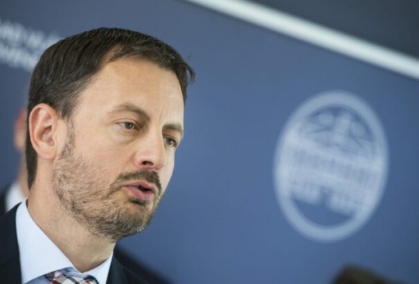 Heger: A kormány a NATO-val és az EU-val együttműködve segít Ukrajnának az önvédelemben