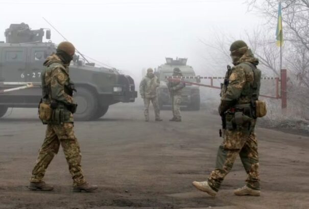 Washington óva inti az Ukrajnába készülő amerikaiakat a háborús veszély miatt