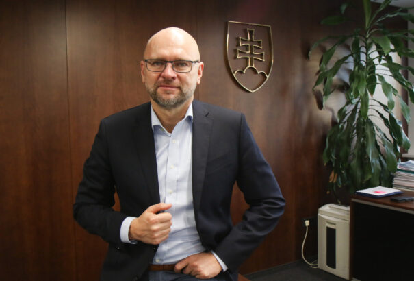 Sulík: A kormány döntései gyorsan változnak, de a koronavírus-járvány is gyors ütemben módosul