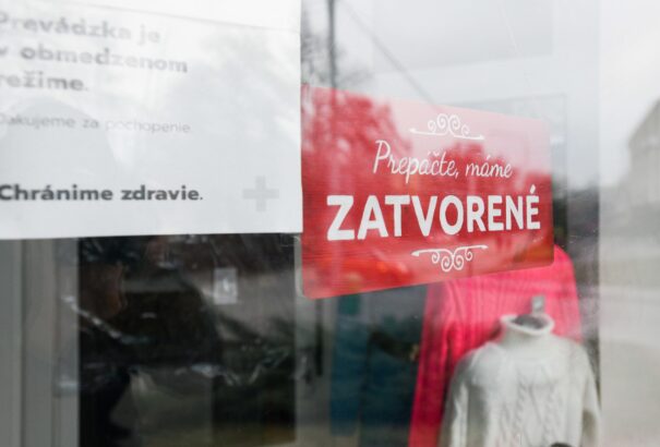 Az Alkotmánybíróság szerint, nem sértik az alkotmányt a Közegészségügy által kiadott járványügyi rendeletek