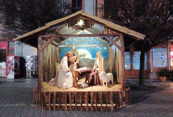 Emberközelben az Istengyermek – karácsonyi vers-összeállítás