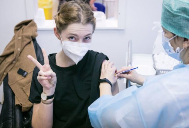 Már regisztrálhatnak a 3. oltásra azok, akiknek három hónap eltelt a 2. oltásuk óta